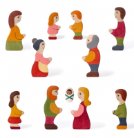 Набор развивающих игрушек Семья из 11 фигурок 
