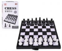 Настольная игра  Шахматы в коробке